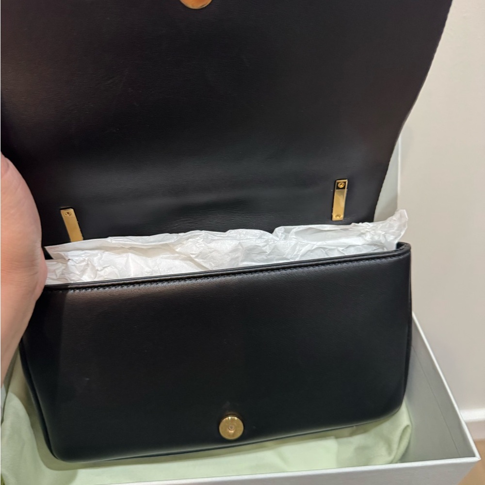 Burberry Small Lola Bag - Picture 3 of 6